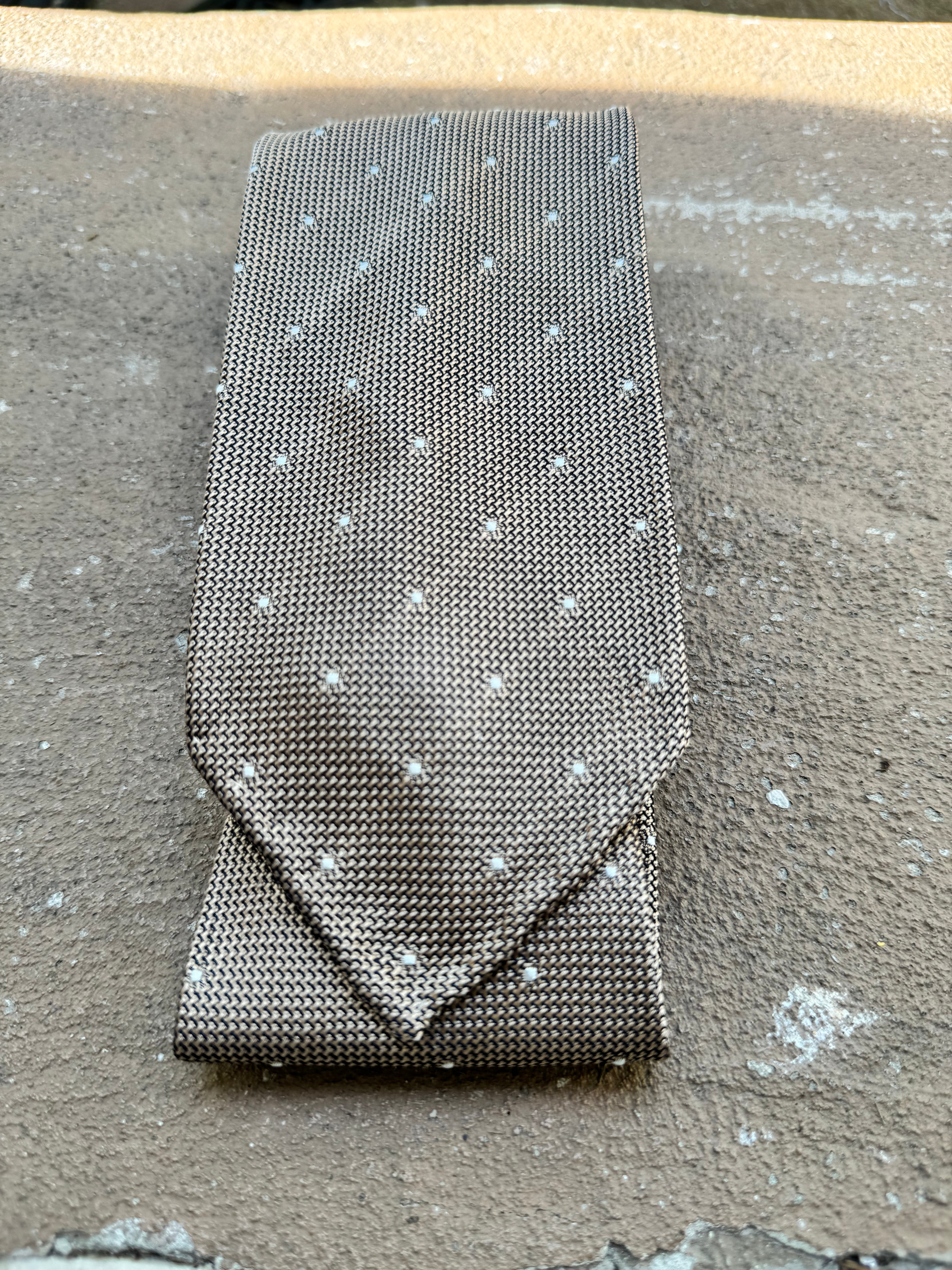 LIGHT COFFEE SILK TIE